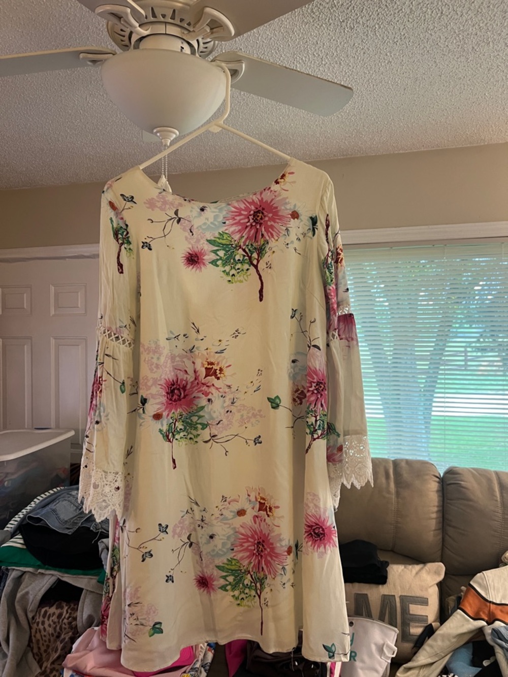 DAVI & DANI Cream Floral Bell-Sleeve Fit-and-Flare Dress